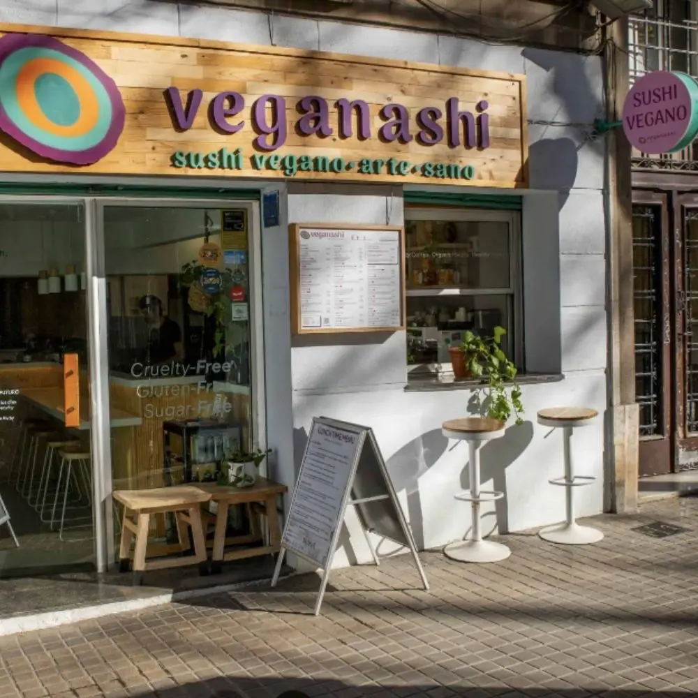 Veganashi - Restaurante de sushi vegano con café de especialidad en Barcelona - Animal Coffee Partners Veganashi - Restaurante de sushi vegano con café de especialidad cerca de sants - Animal Coffee Partners